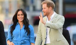 Meghan Markle sắp bị loại khỏi Hoàng gia Anh vì 'mất hút' bí ẩn, hết kỳ nghỉ 6 tuần cũng không chịu lộ diện cùng chồng con?