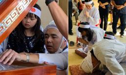 Trực tiếp lễ đưa tang tài tử Nguyễn Chánh Tín: Con trai đã về nước tiễn cha lần cuối trước khi hỏa táng