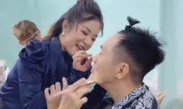 Thúy Nga 'thả thính' Anh Đức: 'Mặt hơi rỗ nhưng rất đàn ông'