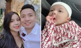 Bố mẹ có điều kiện, con gái hơn 2 tháng tuổi của Bùi Tiến Dũng đã được diện đồ hàng hiệu