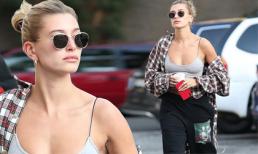 Hailey Baldwin 'thả rông'với áo 2 dây bó sát, khoe trọn body khoẻ khoắn bảo sao Justin mê mệt
