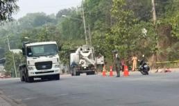 Gia đình 3 người đi sắm Tết bị xe bồn bê tông cán, mẹ và con lớn chết tại chỗ, con nhỏ nguy kịch