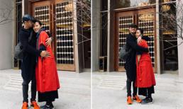 Sau sóng gió đã qua, Phạm Anh Khoa tình tứ hôn vợ khi ra Hà Nội biểu diễn 