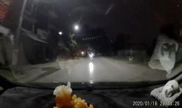 Đánh võng quá đà, 'quái xế' suýt chết trước đầu ô tô ngược chiều