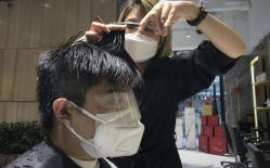 'Cắt tóc' trong giai đoạn 'Covid-19', làm thế nào để ngăn ngừa nguy cơ lây nhiễm?