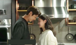 Hậu trường hài hước đằng sau nụ hôn của Lee Min Ho trong 'Quân vương bất diệt'