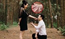 Sau 5 năm yêu, cuối cùng nhạc sĩ Nguyễn Đức Cường cũng cầu hôn Vũ Hạnh Nguyên