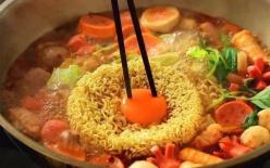 Khi nấu mì ăn liền, bạn 'cho mì trước hay gia vị trước?' Nếu đảo ngược, nó sẽ ngon hơn