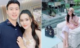 Kiếm gần 2 tỷ một tháng, bà xã Duy Mạnh vung tay sắm thêm loạt hàng hiệu đắt đỏ