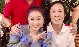 Hiếm hoi mới thấy 'ông hoàng cải lương Hồ quảng' Vũ Linh xuất hiện, sánh đôi bên 'đào đẹp' Thoại Mỹ