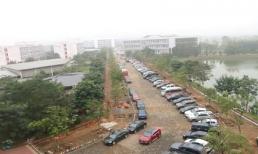 Dàn ô tô đắt tiền 'sương sương' đi họp phụ huynh khiến dân tình nhìn vào ai cũng chóng mặt