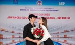 Diễn viên Bình An đến chúc mừng Á hậu Phương Nga bảo vệ luận văn tốt nghiệp