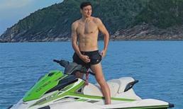 Đặng Văn Lâm lại khiến fans nữ 'đổ gục' trước body vạm vỡ trong chuyến du lịch tại Thái Lan