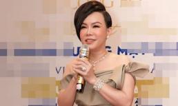 Việt Hương: Tất cả những gì trong tay tôi đều có bóng dáng chồng'