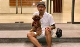 'Lầy' như Duy Mạnh, ẵm chó đến tận chung cư Vũ Khắc Tiệp, hóng cuộc ẩu đả với Khắc Việt?