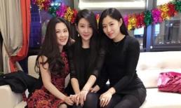 Bức ảnh 'gây lú trên mạng xã hội: 3 mẹ con xuất hiện trong một khung hình nhưng 'ai là mẹ, ai là con?'