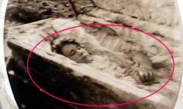 Câu chuyện rùng mình về cô gái trẻ đang lâm bồn thì qua đời, được cho mặc áo cưới lúc chôn cất đến 6 năm sau thi thể vẫn nguyên vẹn