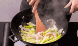 Ung thư đến từ miệng! Làm sai 3 điều này khi nấu ăn bảo sao mà không tránh được