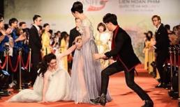 Giữa tin đồn tình cảm, khoảnh khắc Titi (HKT) vội vã đỡ Nhật Kim Anh trên thảm đỏ sự kiện bất ngờ bị đào lại