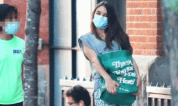 Nhìn cảnh Suri một mình vác nặng trên phố, dân mạng để lại bình luận xót xa: 'Có cha mà như không'