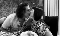 Mời bạn bè đến nhà ăn uống, nhạc sĩ Khắc Triệu không ngại trao nụ hôn ngọt ngào cho ca sĩ Cẩm Vân