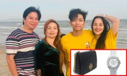 Khánh Thi bất ngờ khi được mẹ chồng tặng đồ hàng hiệu