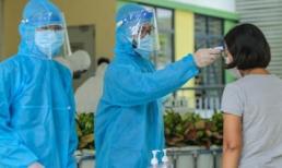 Hà Nội: Nữ kế toán ở Phú Thượng từng tham gia 5 cuộc liên hoan trước khi được phát hiện mắc Covid-19