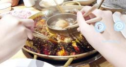 3 hành vi ăn lẩu “phản cảm nhất', bạn tức giận cái nào nhất? 
