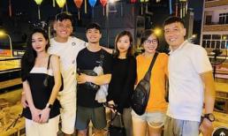 Cầu thủ Công Phượng hiếm hoi dẫn bà xã đi tụ tập với bạn bè