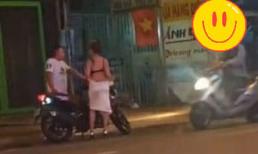 Bị 'trở mặt' đòi quà sau khi từ chối vào nhà nghỉ, cô gái lột váy giữa đường ném trả người yêu