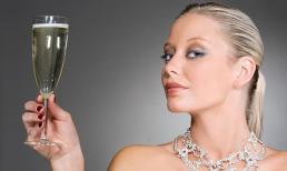 Những người sinh vào ngày này âm lịch, sau 40 tuổi sẽ có tiền bạc rủng rỉnh, những năm sau này không lo nghèo đói