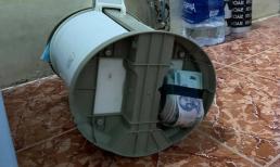 Bà xã lười đi đổ rác, anh chồng có ngay chỗ giấu quỹ đen “lý tưởng”, bòn rút cả cục tiền mà mấy năm vợ không phát hiện