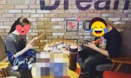 Vừa ly dị chồng, cô gái được bạn trai yêu thầm suốt 15 năm tỏ tình: 'Đây là lần thứ ba, nếu từ chối sẽ tìm người khác'