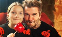 Harper và bố hóa ma cà rồng trong lễ hội hóa trang Halloween 