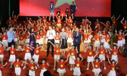 Chương trình nghệ thuật 'Nơi ấm áp trái tim' quyên góp được hơn 300 triệu đồng ủng hộ miền trung