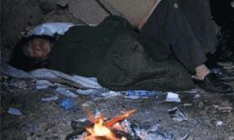 Người đàn ông lười biếng số 1 Trung Quốc, không chịu làm gì và chết đói ở tuổi 23 sau khi bố mẹ mất