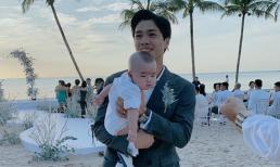 Hot baby gây sốt khi xuất hiện ở đám cưới Công Phượng: Chú rể và dàn tuyển thủ thi nhau bồng bế
