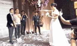 Bà xã Công Phượng - Viên Minh tung hoa cưới, cầu thủ Lê Văn Sơn bắt được lập tức quỳ gối cầu hôn bạn gái