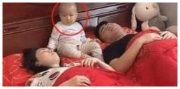 Loạt ảnh bố mẹ bận ngủ để kệ con ngủ một bên bỗng 'gây sốt'! Dân mạng chế giễu: Không hiểu yêu con hay gây 'nguy hiểm' cho con