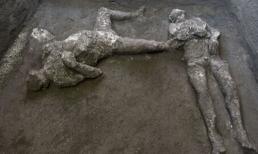Thành phố cổ đại Pompeii phát hiện ra hai bộ hài cốt đã chết trong một vụ phun trào núi lửa 2000 năm trước