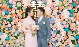 Hé lộ loạt ảnh cực tình của Phan Thành và Primmy Trương trong lễ ăn hỏi