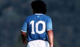 Maradona và giai thoại khó tin về trận đấu trong nhà tù dát vàng của trùm ma túy