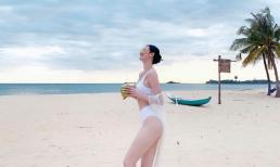 Đón tuổi mới, Khánh My tung bộ ảnh diện bikini nóng bỏng khoe dáng mướt mắt 