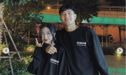 Lâu lắm rồi, Hà Đức Chinh mới cùng bạn gái mặc đồ đôi, tạo dáng cực tình