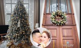 Không khí Noel bên trong biệt thự trắng của vợ chồng Bảo Thy: Cây thông cao 3m, vòng Giáng sinh khổng lồ