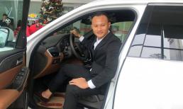 Cầu thủ Trọng Hoàng tậu xe sang hơn 1 tỷ đồng 