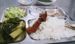 Lần đầu hẹn hò, cô gái quen miệng 'ăn gì cũng được', chàng trai liền dẫn thẳng vào quán cơm bụi