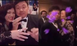 Clip vợ chồng nghệ sĩ Chí Tài từng tình tứ trong bữa tiệc: Trao nhẫn hột xoàn và hôn nhau quá ngọt ngào