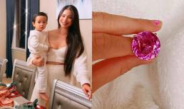 Phạm Hương 'mở bát' đầu năm mới bằng màn khoe nhẫn hồng ngọc khủng: To thế này thì ai làm lại chị? 