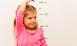 Những thói quen xấu của trẻ đang dần 'đánh cắp' chiều cao của chúng, cha mẹ vẫn còn thời gian để sửa